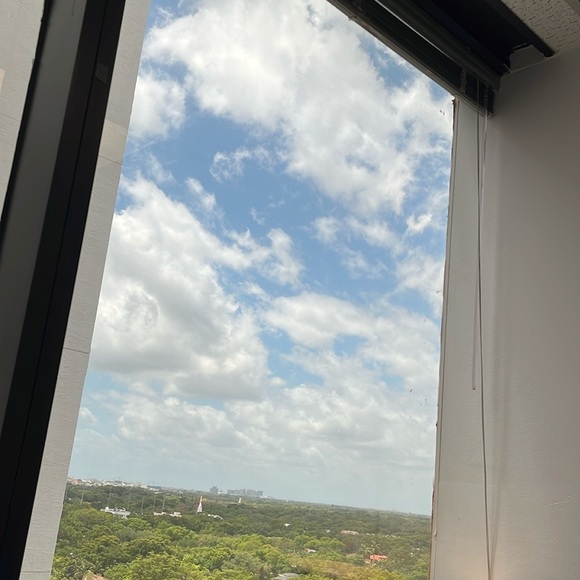 Meet your Posher, Yurimar - Picture 1 of 1